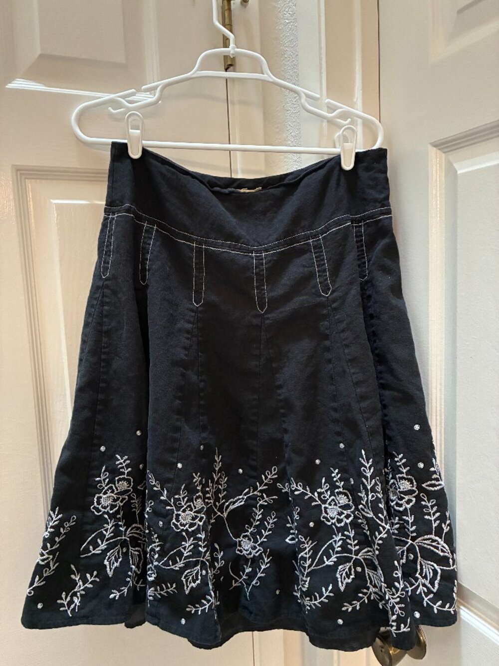 Ecologie black & white embroidered skirt size 12
